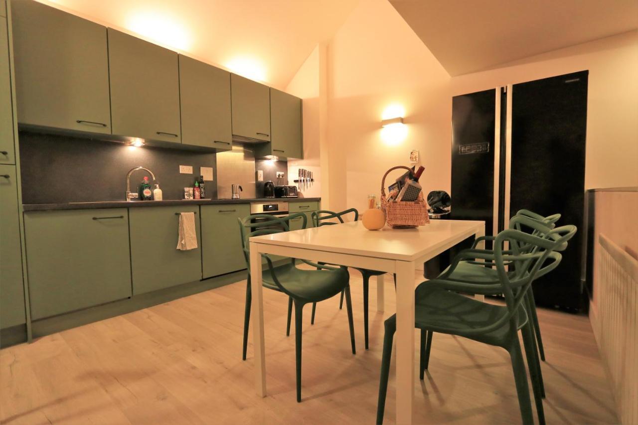 Ecohome On The Canal In A Historic Site Near City Coventry Exterior foto
